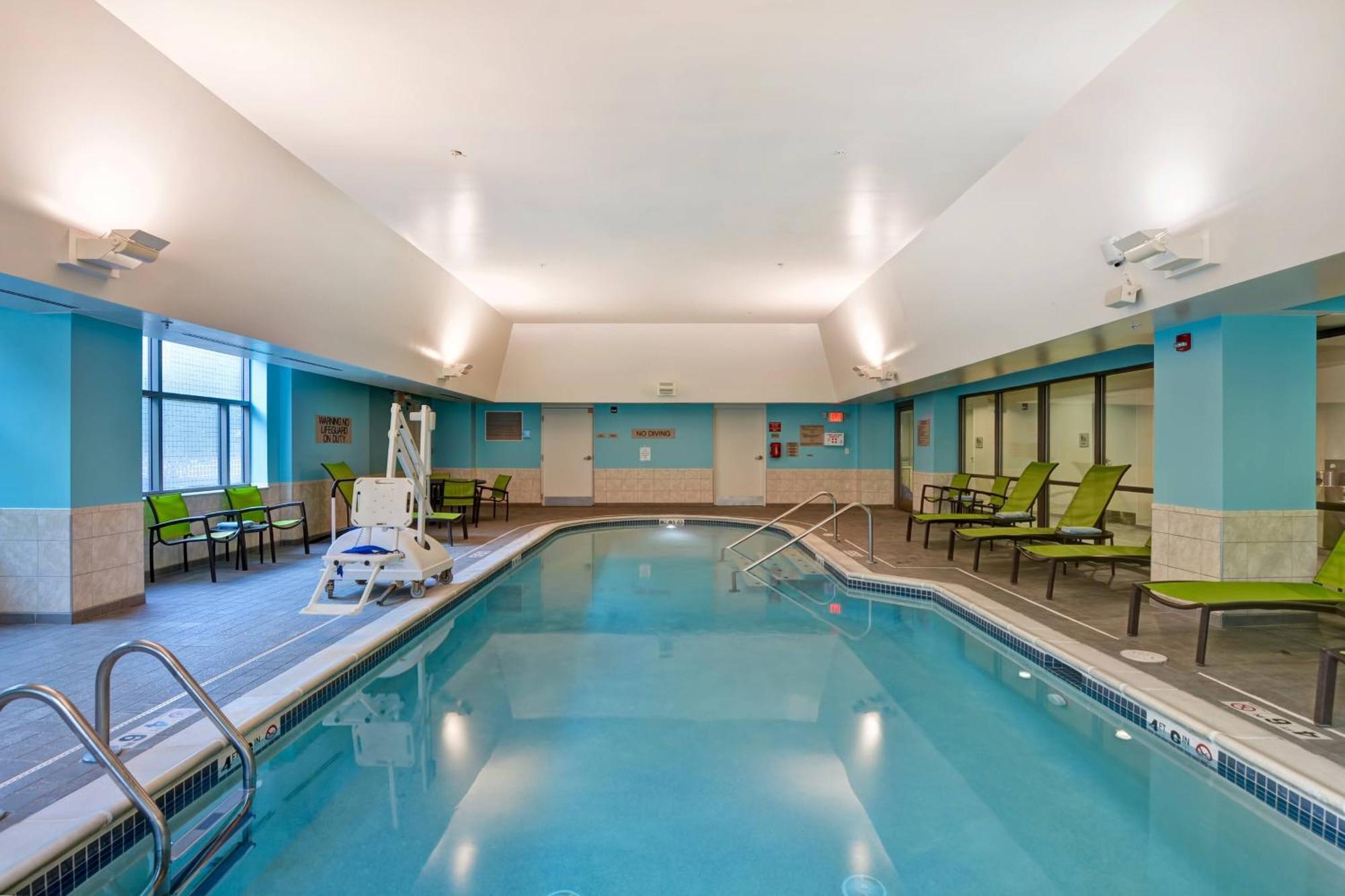 Springhill Suites By Marriott Cincinnati Midtown Экстерьер фото