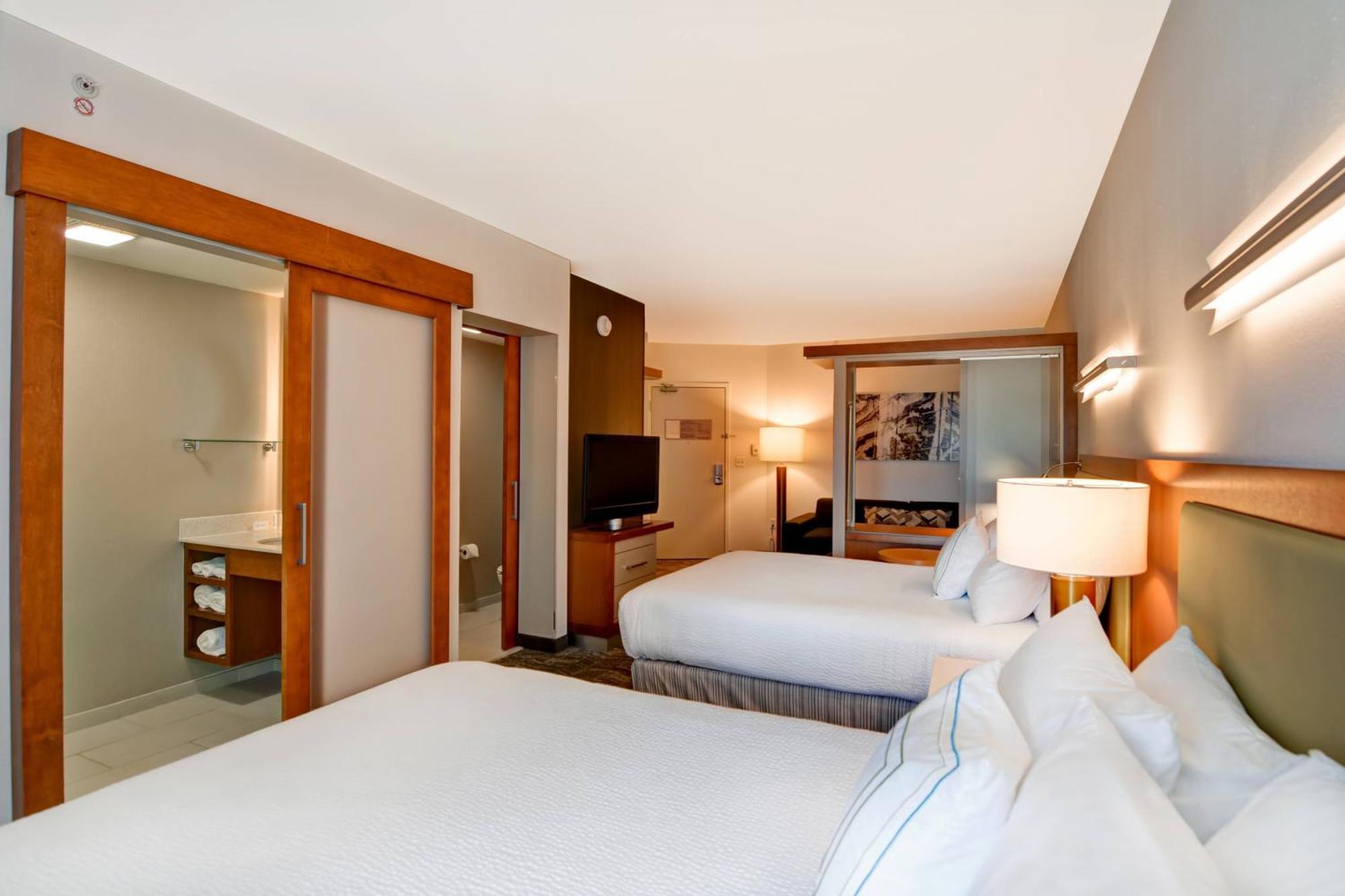 Springhill Suites By Marriott Cincinnati Midtown Экстерьер фото