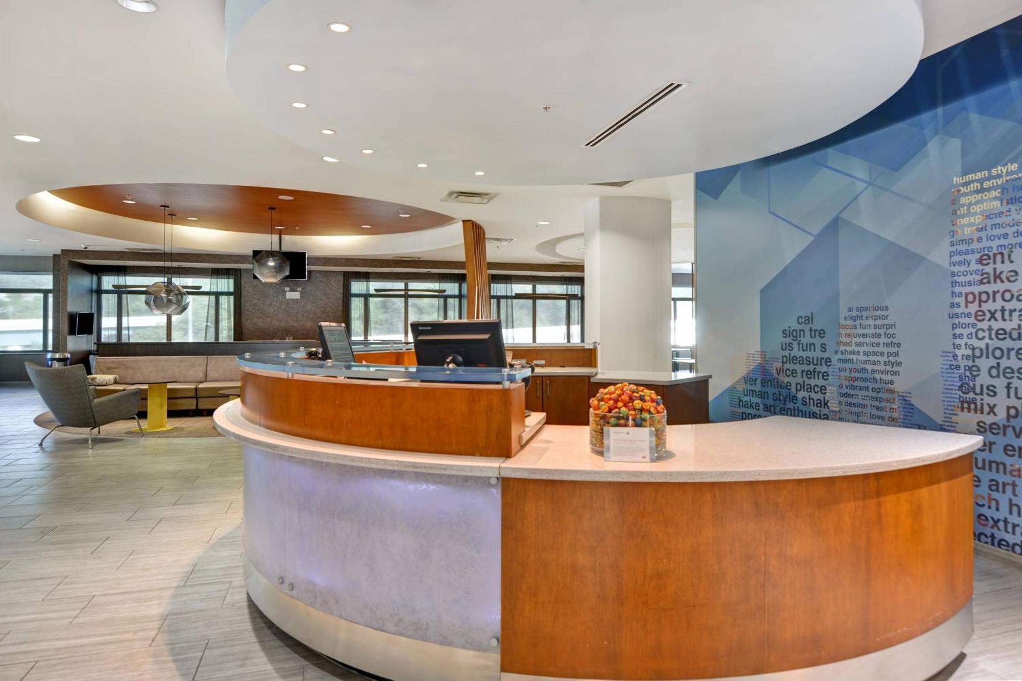 Springhill Suites By Marriott Cincinnati Midtown Экстерьер фото