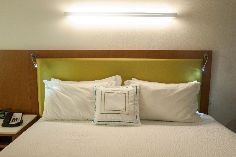 Springhill Suites By Marriott Cincinnati Midtown Экстерьер фото