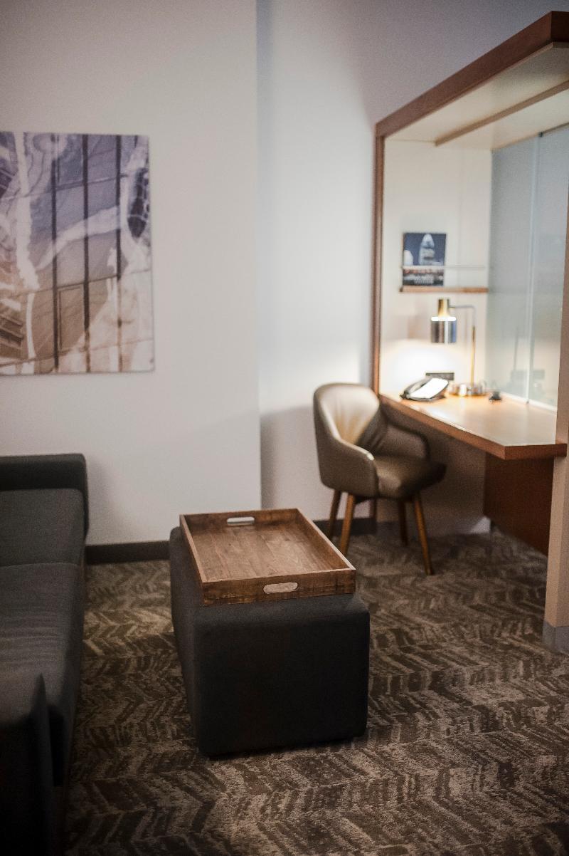 Springhill Suites By Marriott Cincinnati Midtown Экстерьер фото